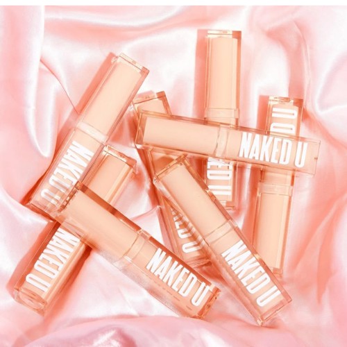 Labial Naked